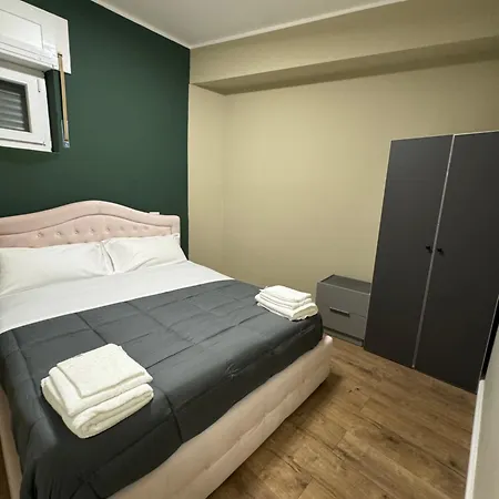 Il Rifugio In Piazza カステル・ディ・サングロ